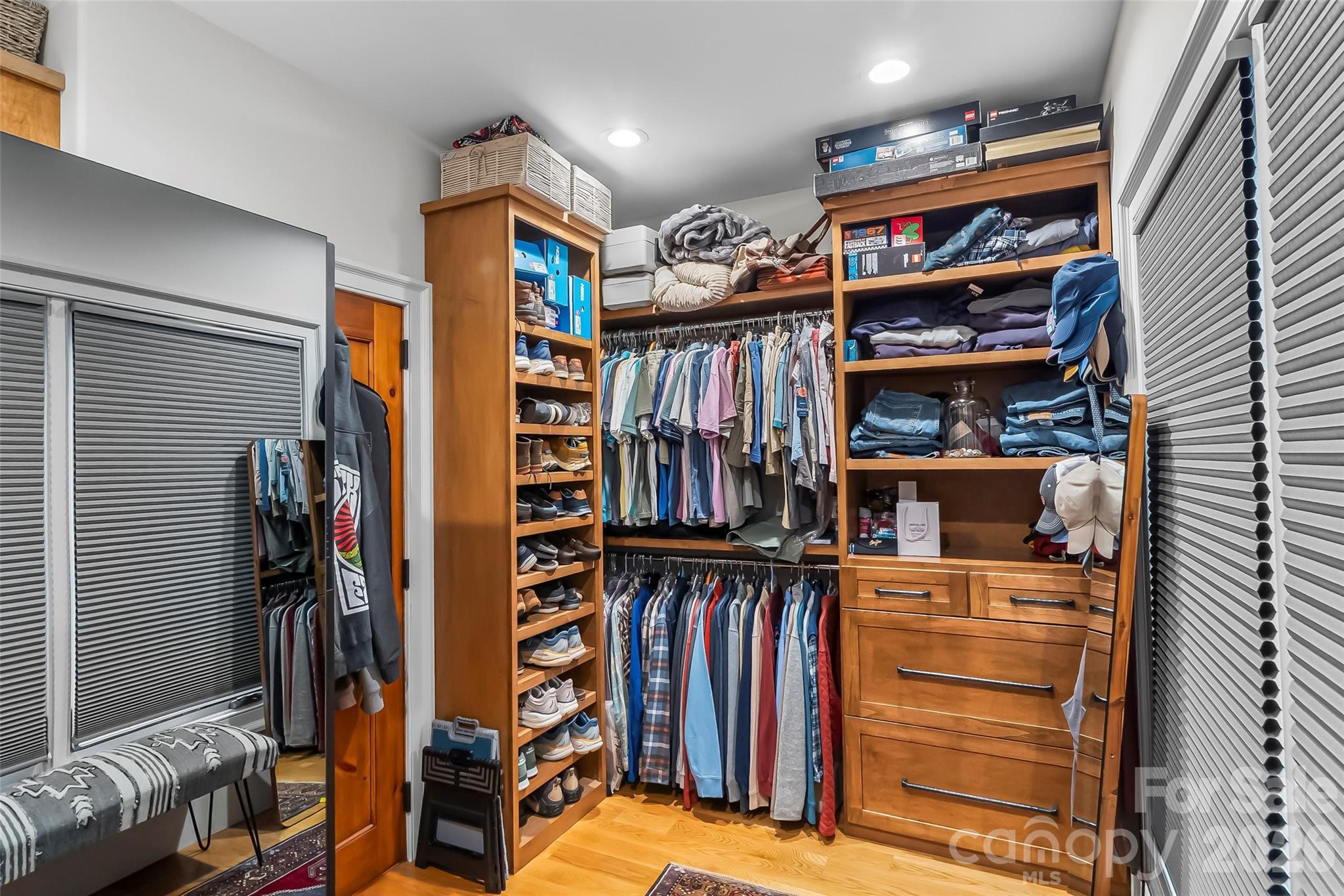5069 Lighthouse Court