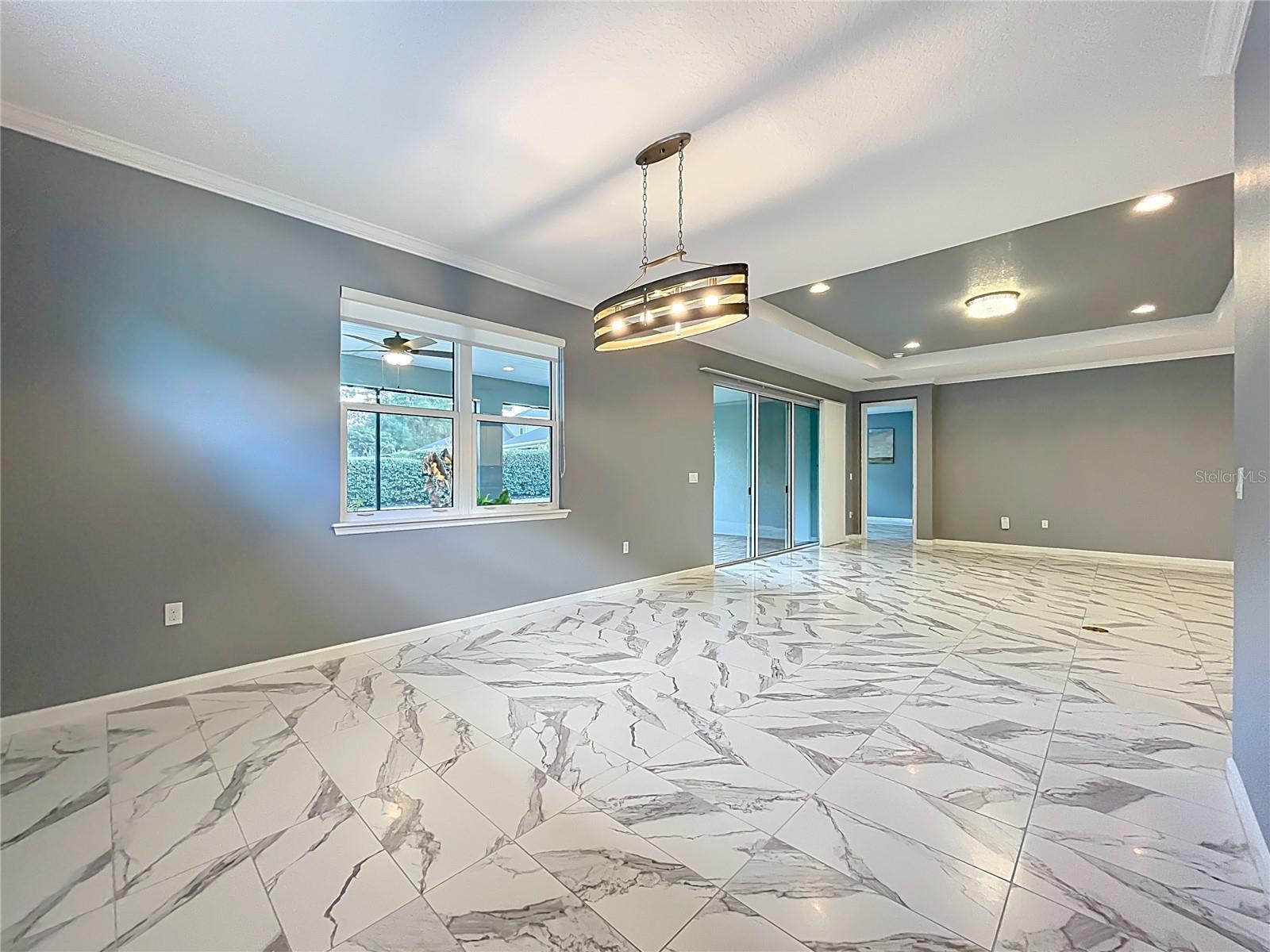 295 Northcote Court