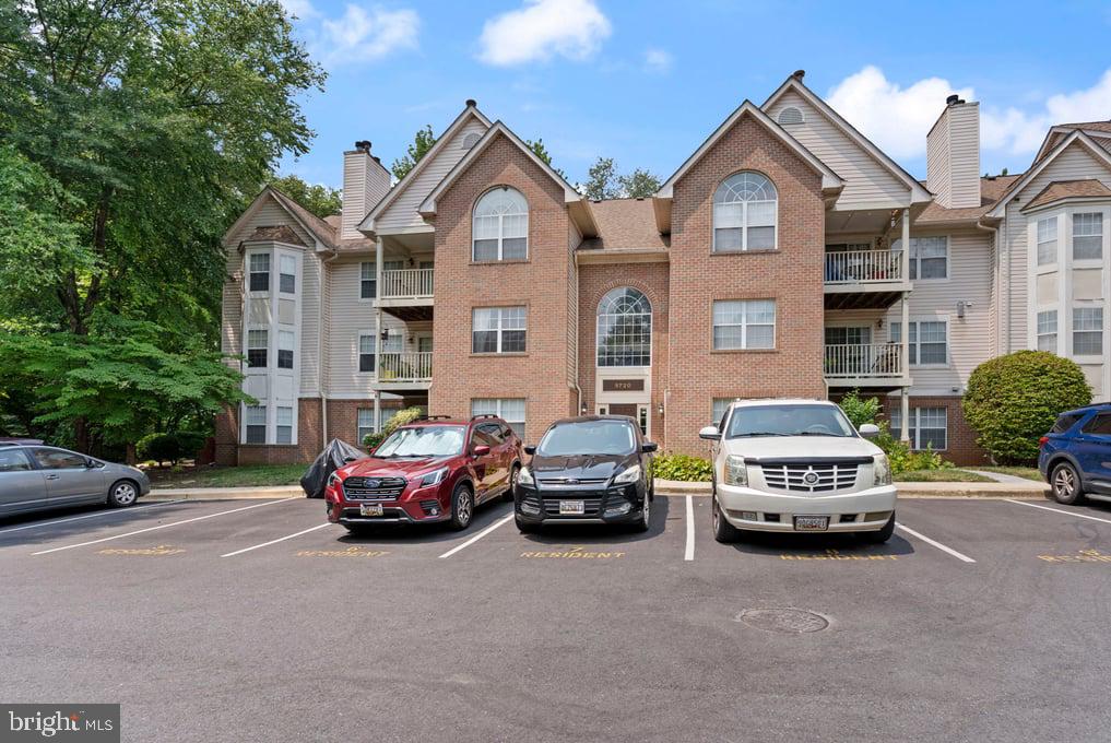 9720 Lake Pointe Court 204