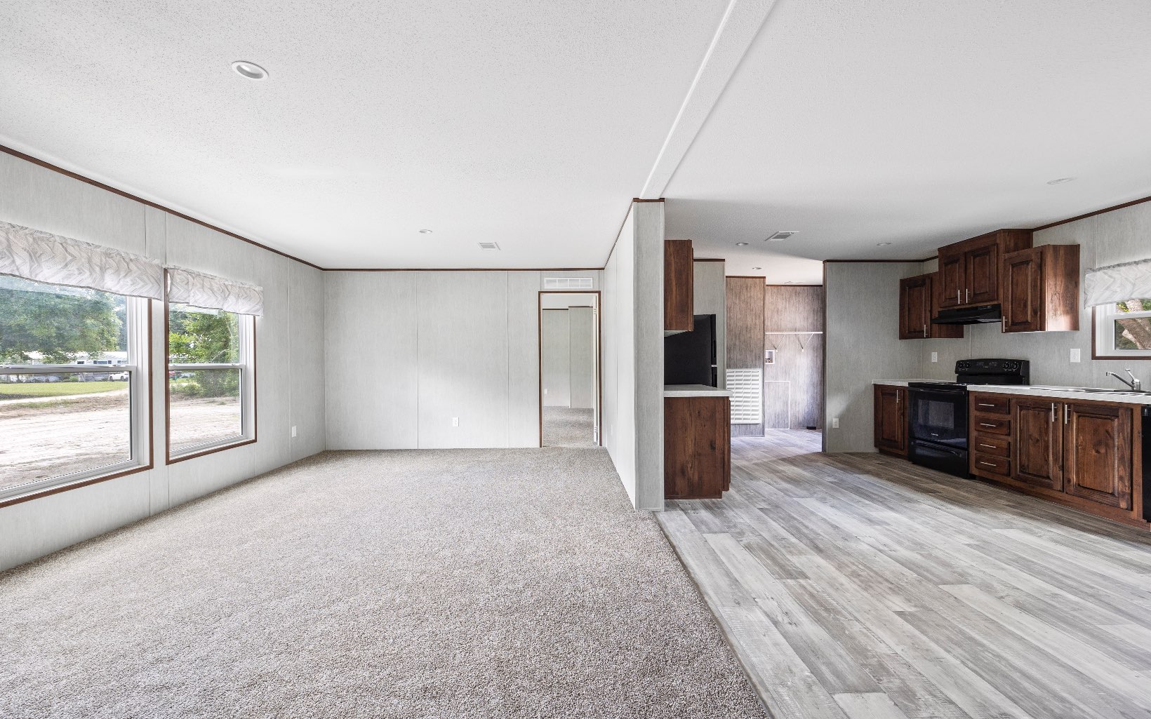 310 NE Weeping Willow Ln