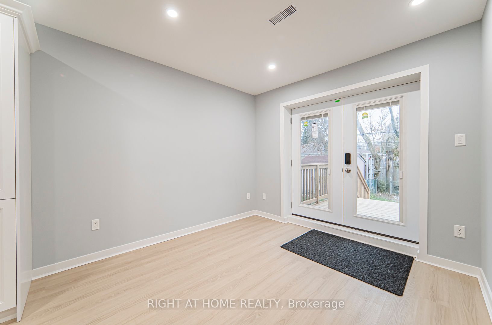 250 Beechy Dr Main Fl