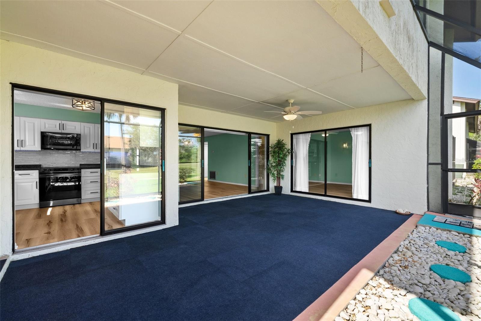 6061 Fairway Lane 1411