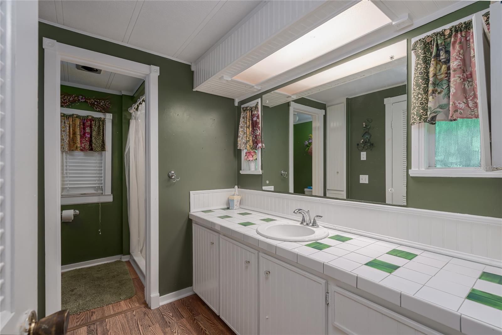 6710 36th Avenue E 32