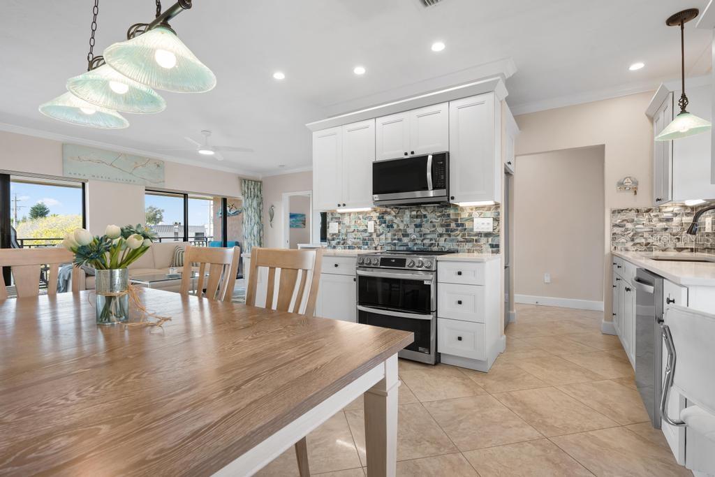 6005 Gulf Drive 219