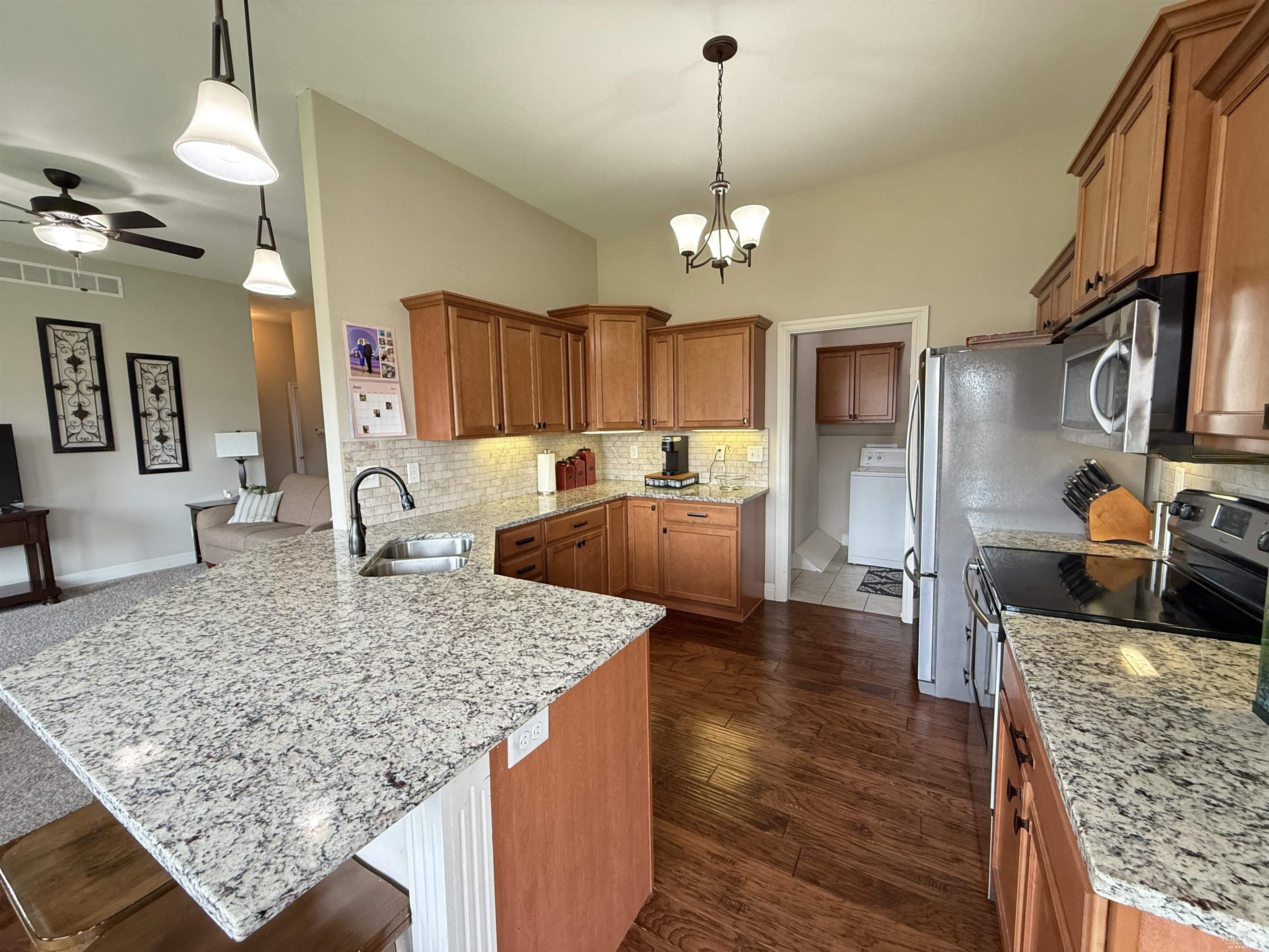 9946 Rosemary Lane