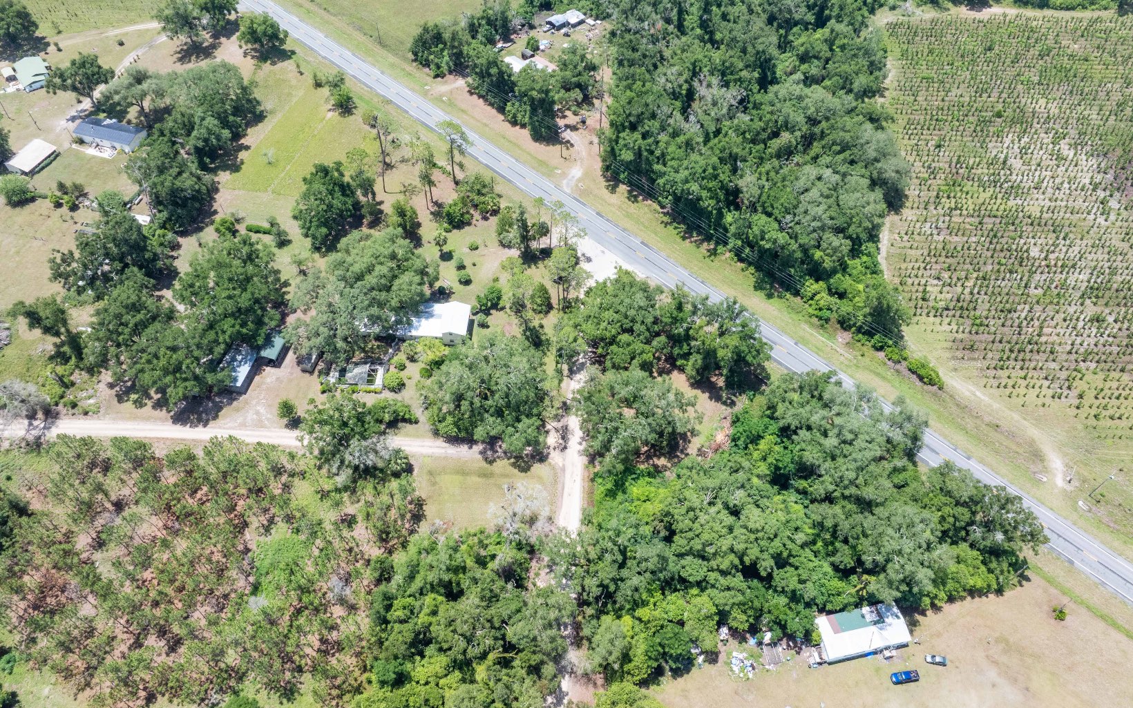 112 NE Rowan Rd