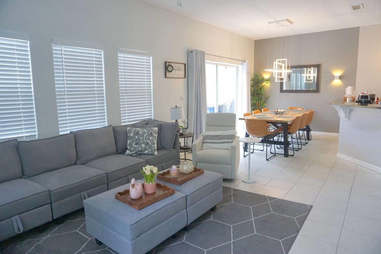 3162 Yellow Lantana Lane