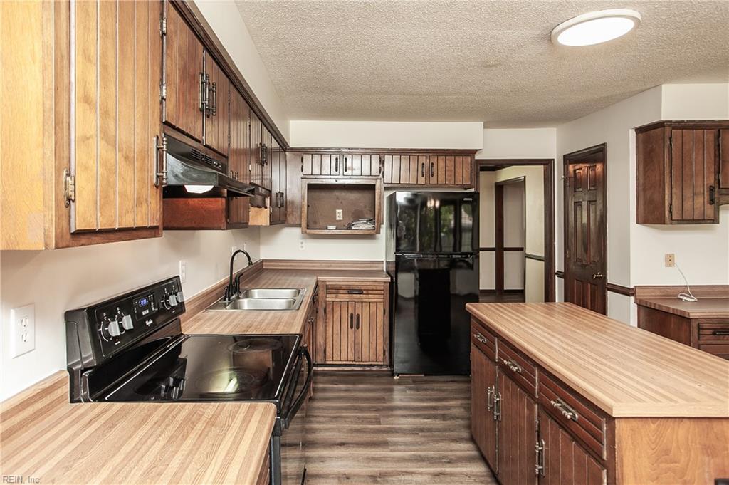 1513 Narbonne Court