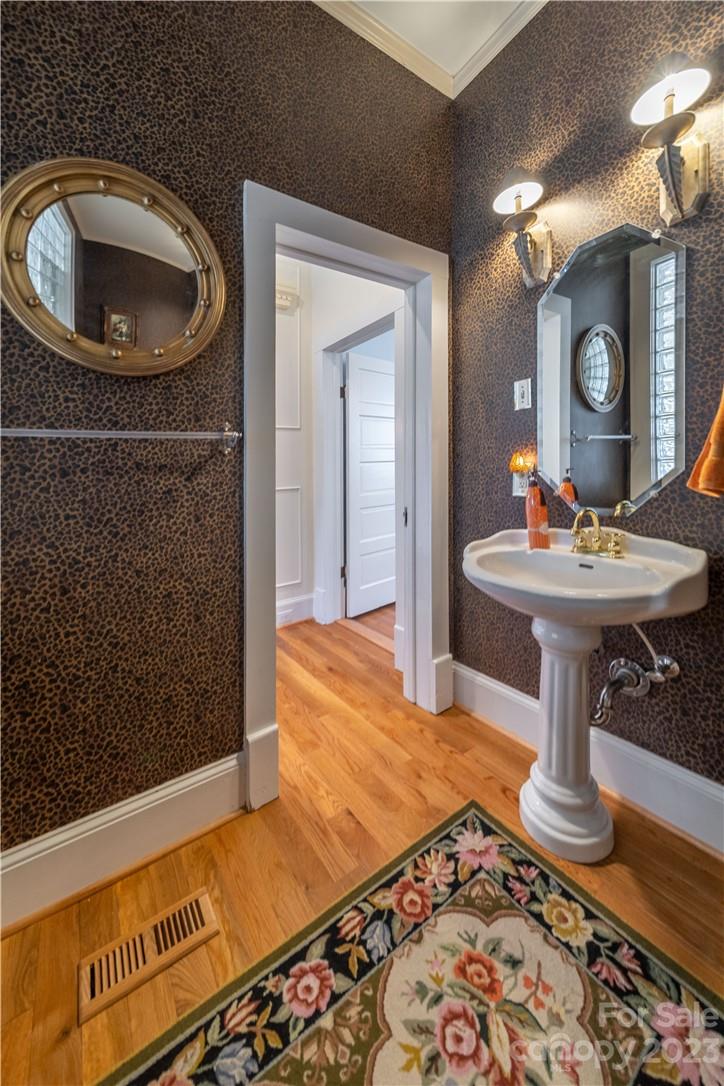 600 West Union Street