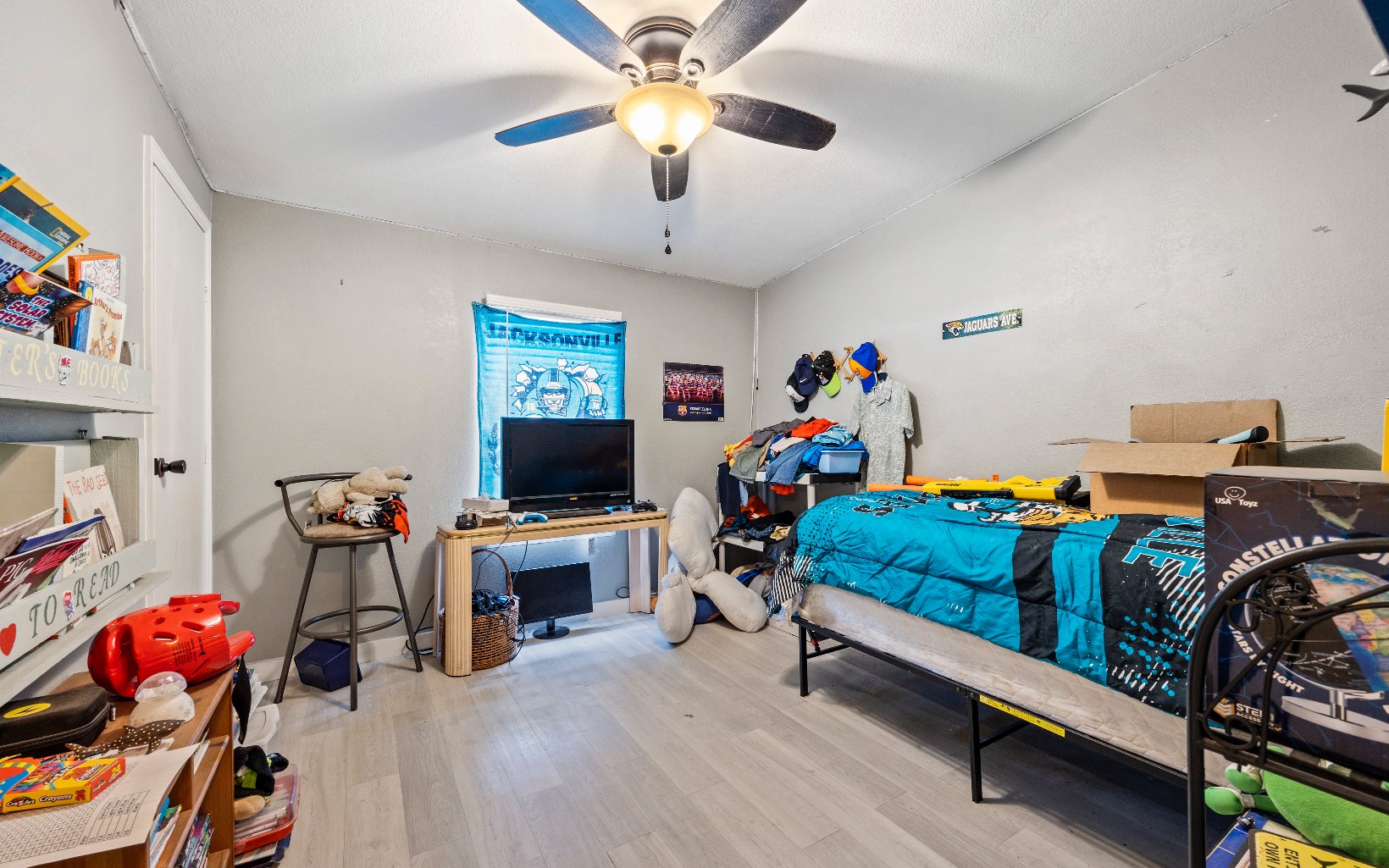 605 NE Governor Ave.