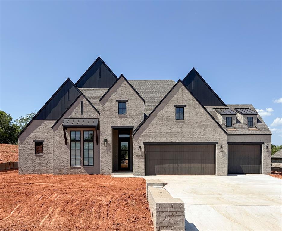 3122 Plan || New STRAIGHT style exterior || TRANSITIONAL interior finishes. EXECUTIVE QUALITY. READY NOW! With over 2,500+ on-time closings and counting, our turnkey experience guarantees exceptional quality at an unbeatable value. Our commitment to quality includes completing 1,200+ checklist items during construction, 100+ hours of detailed punch out prior to closing, and experienced warranty service after closing.