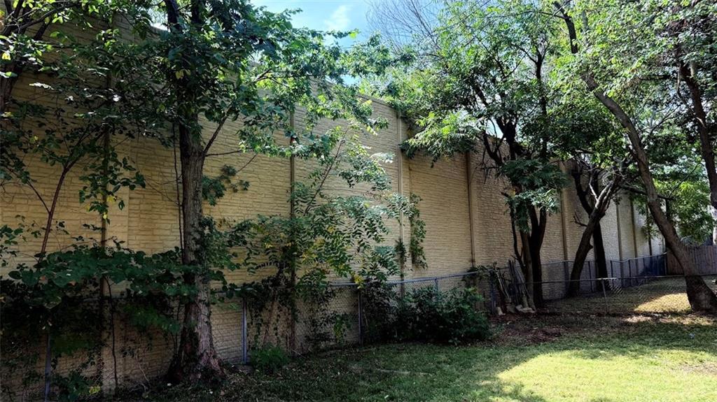 327 E Longfellow Street