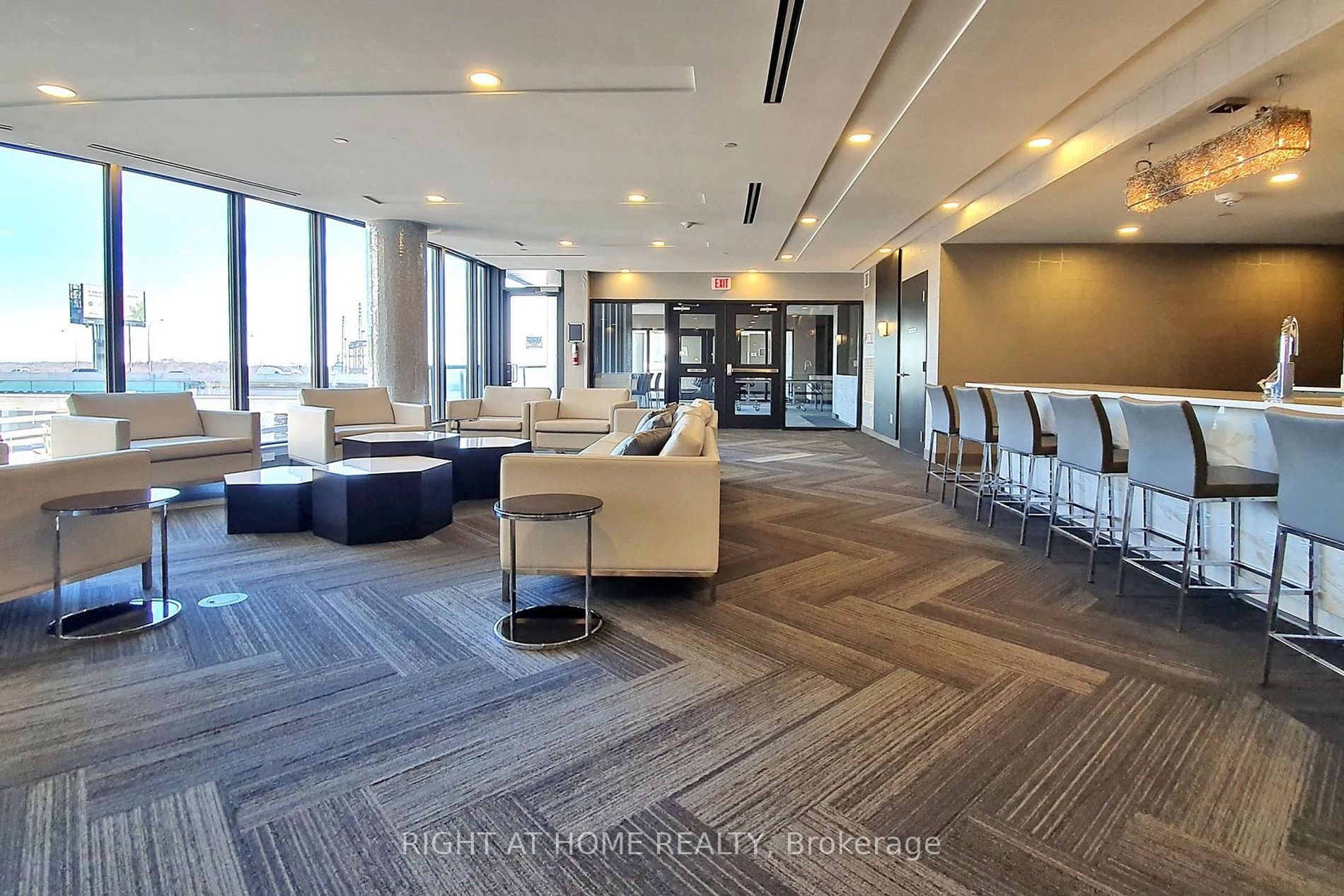 51 East Liberty St 1304