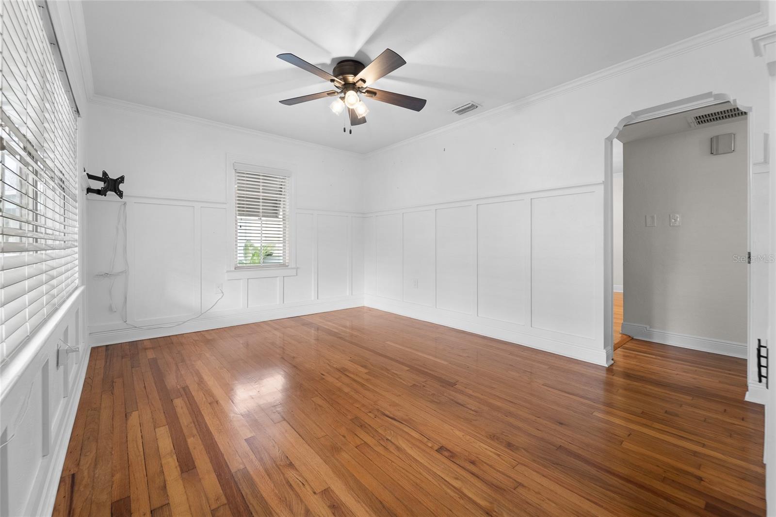 1216 E Flora Street