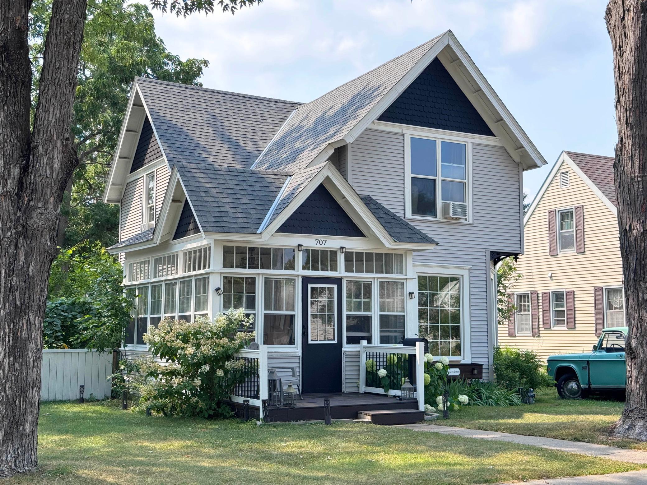 707 N 5th Street