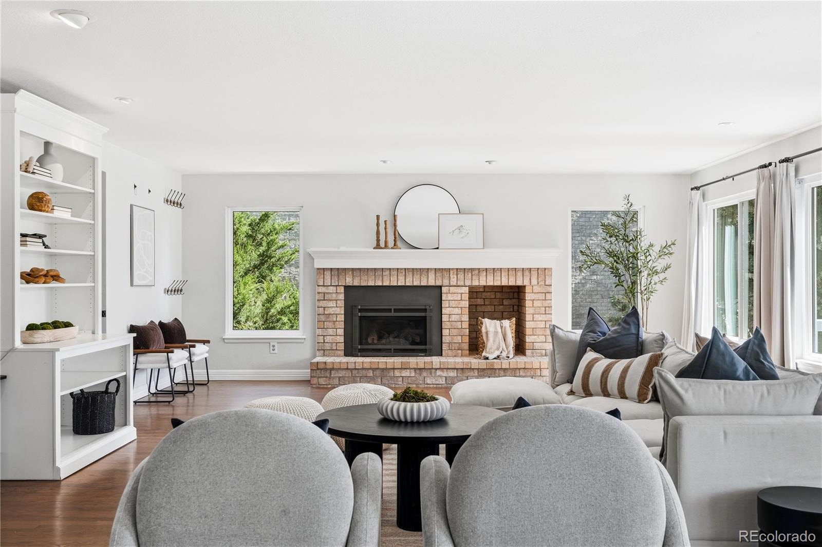 8927 Green Meadows Lane