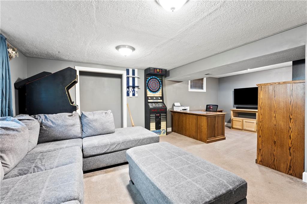 1705 SE Abbey Street