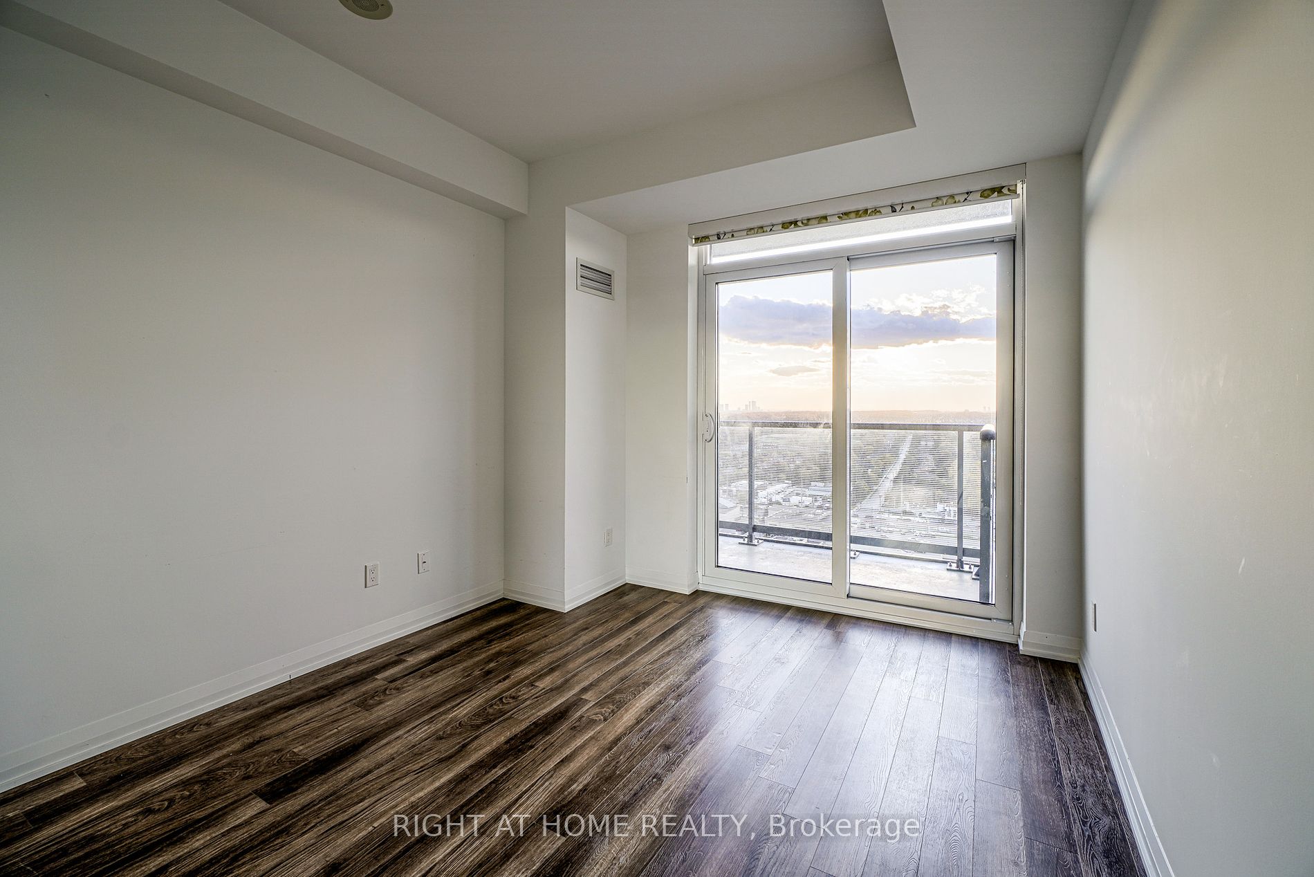 65 Oneida Cres Lph06