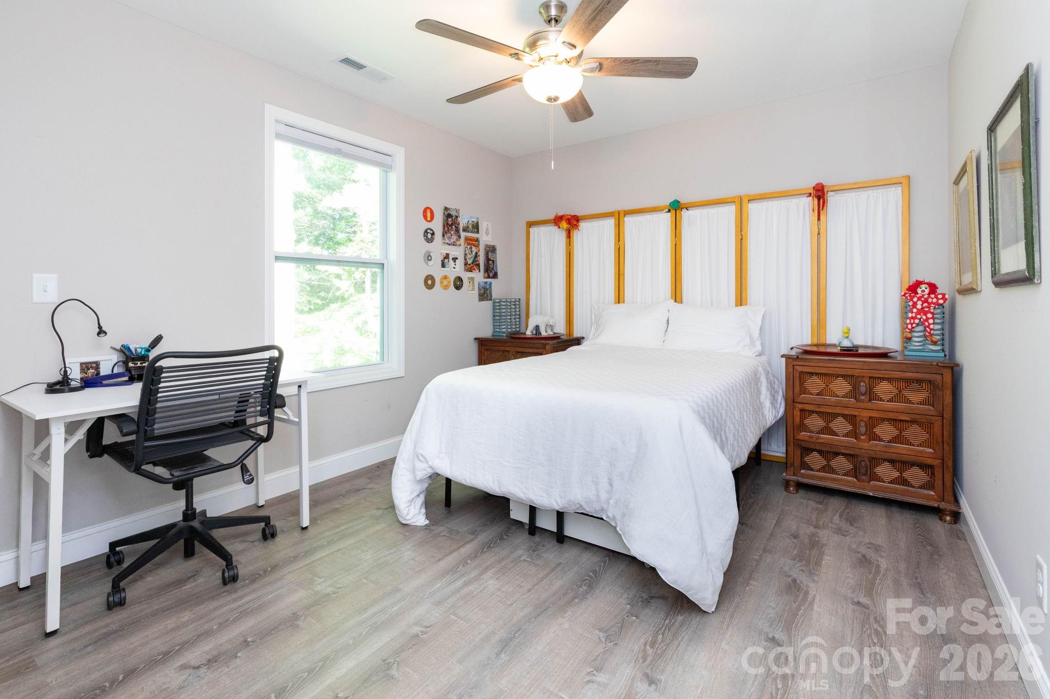 30 Edmond Woods Place