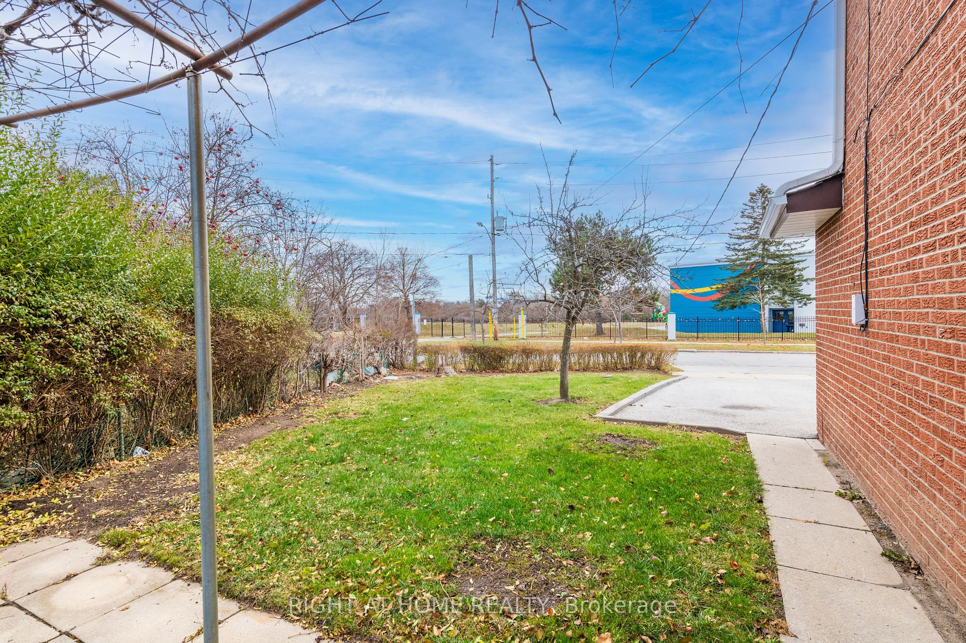 114 Ardwick Blvd