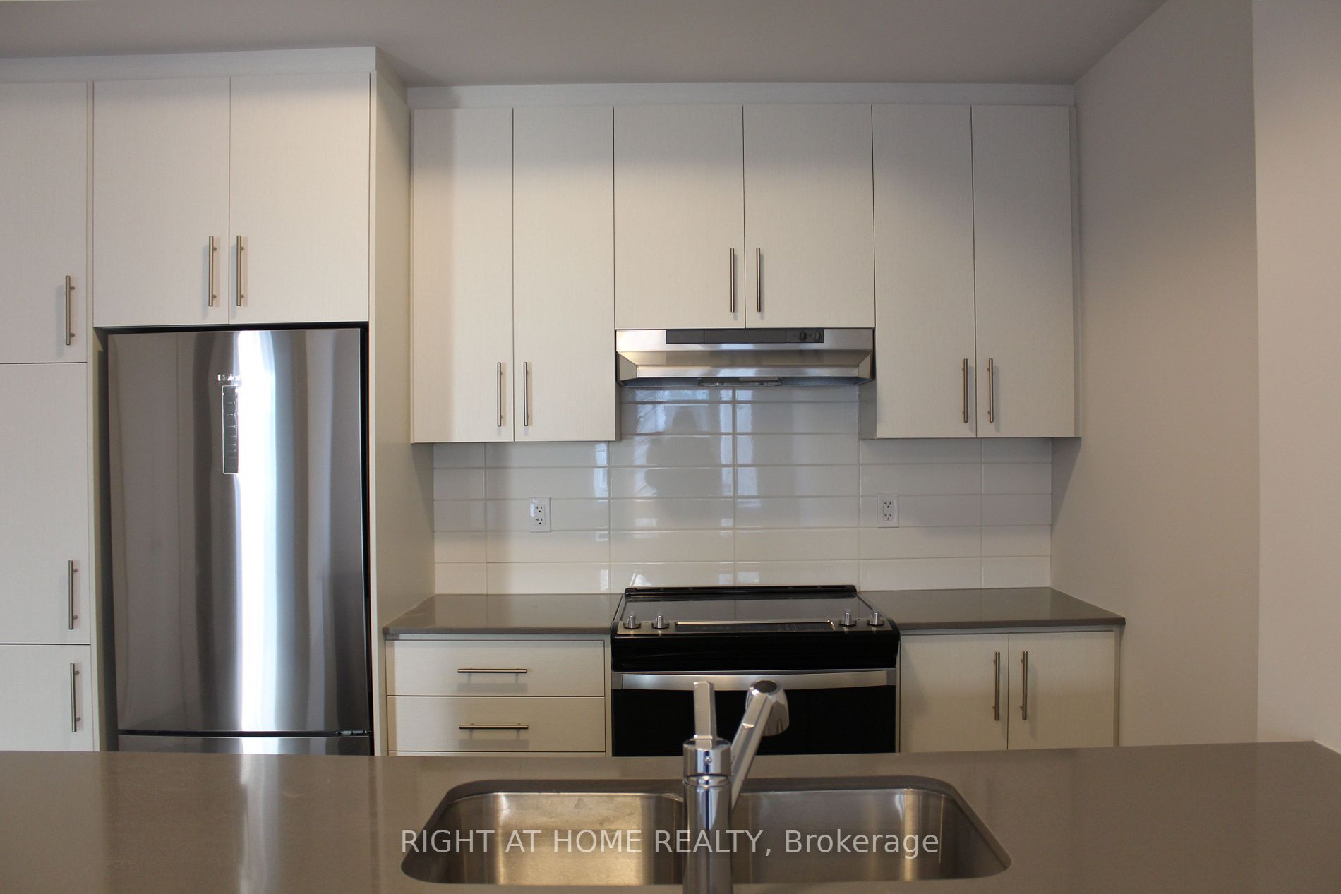 40 William Jackson Way 132