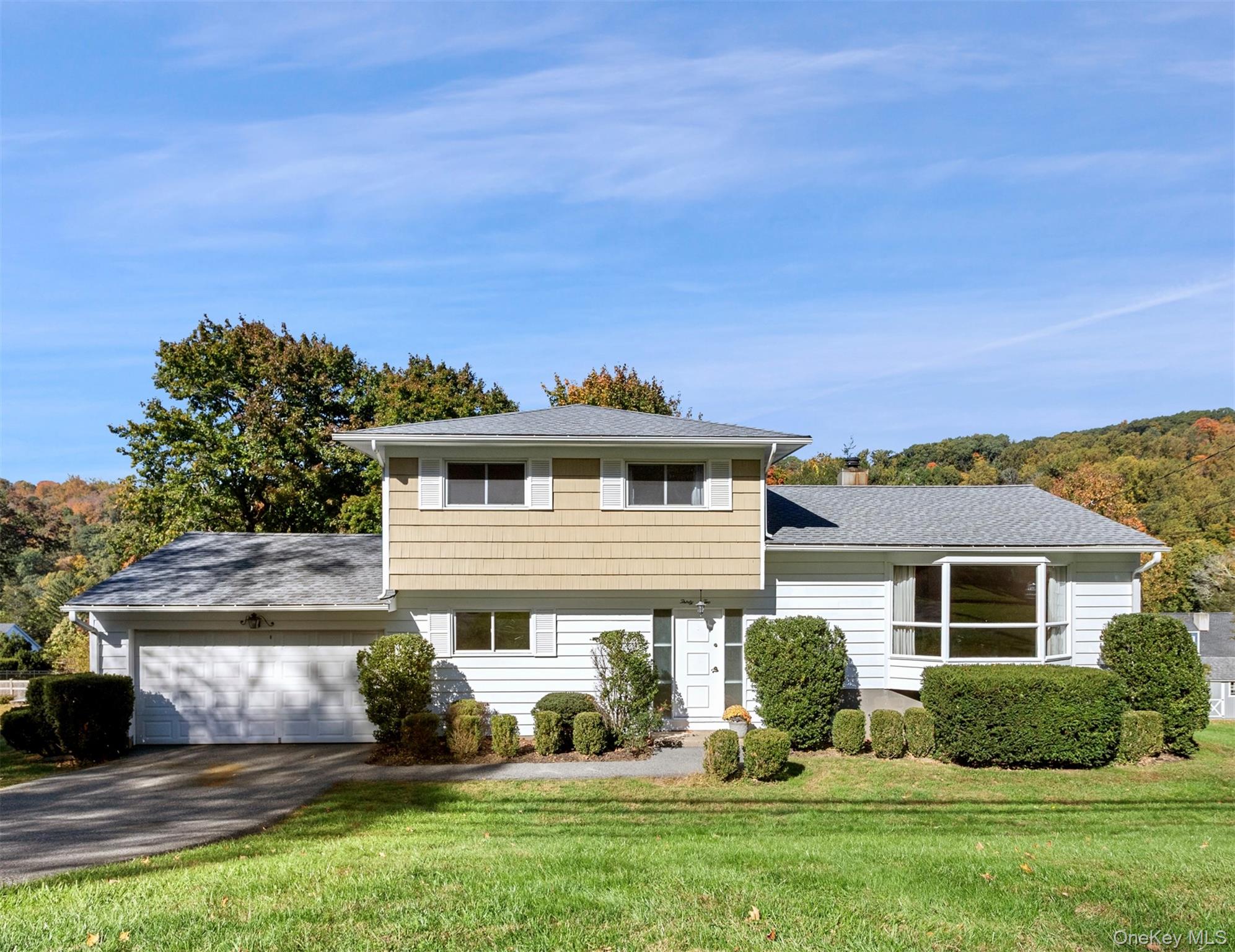 32 Hillview Drive
