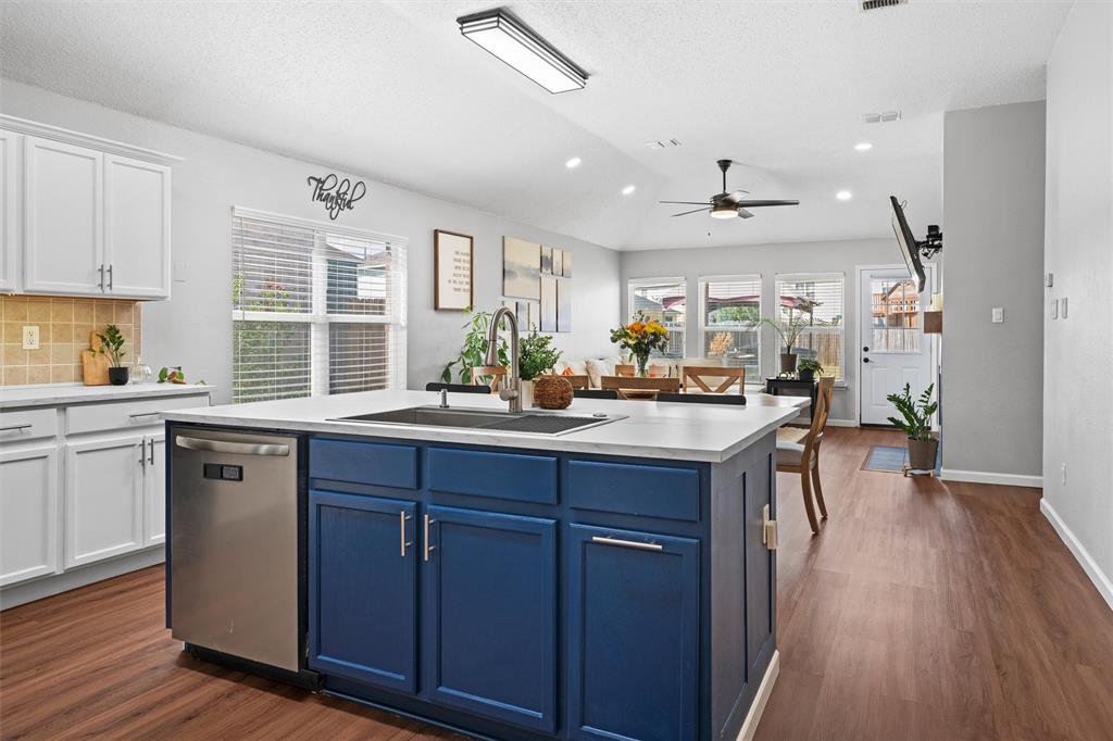 925 Gillon Drive