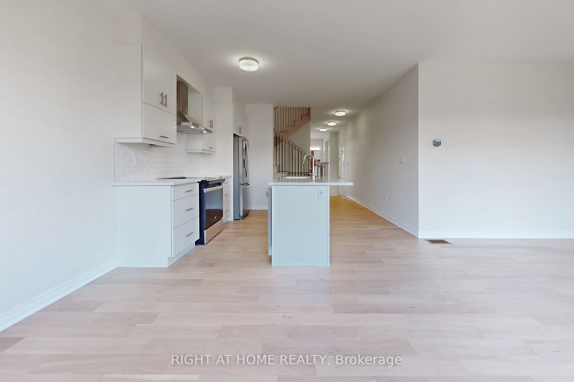 106 E Settlers Road Rd