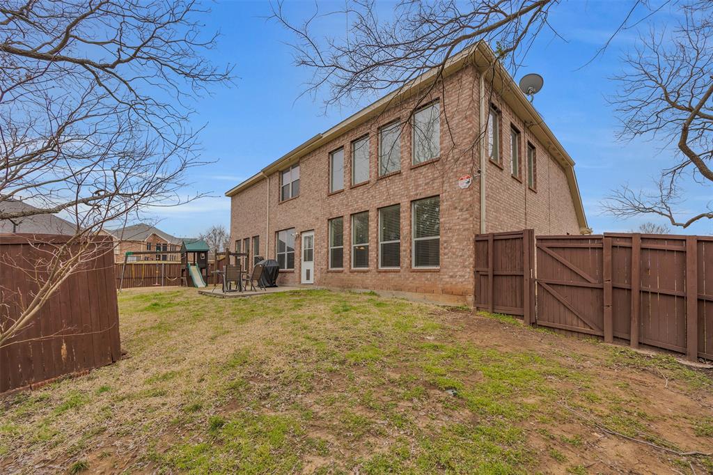 9909 Oakmont Court