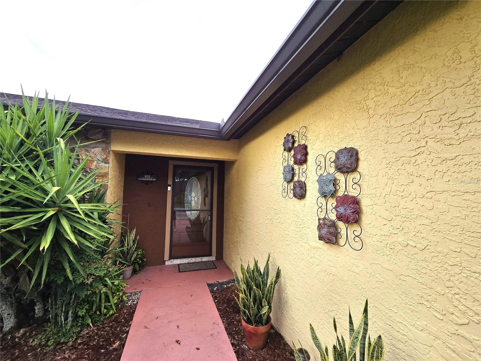 812 Sandalwood Drive