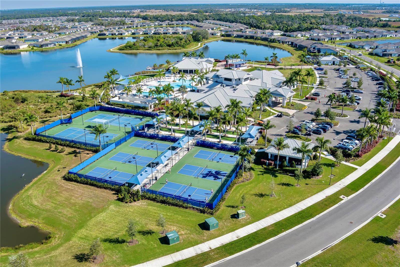 10641 Spring Tide Way