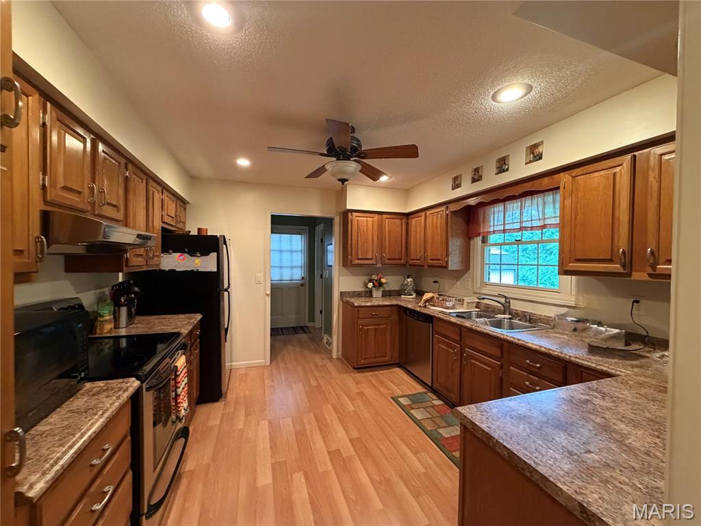130 Pioneer Trail