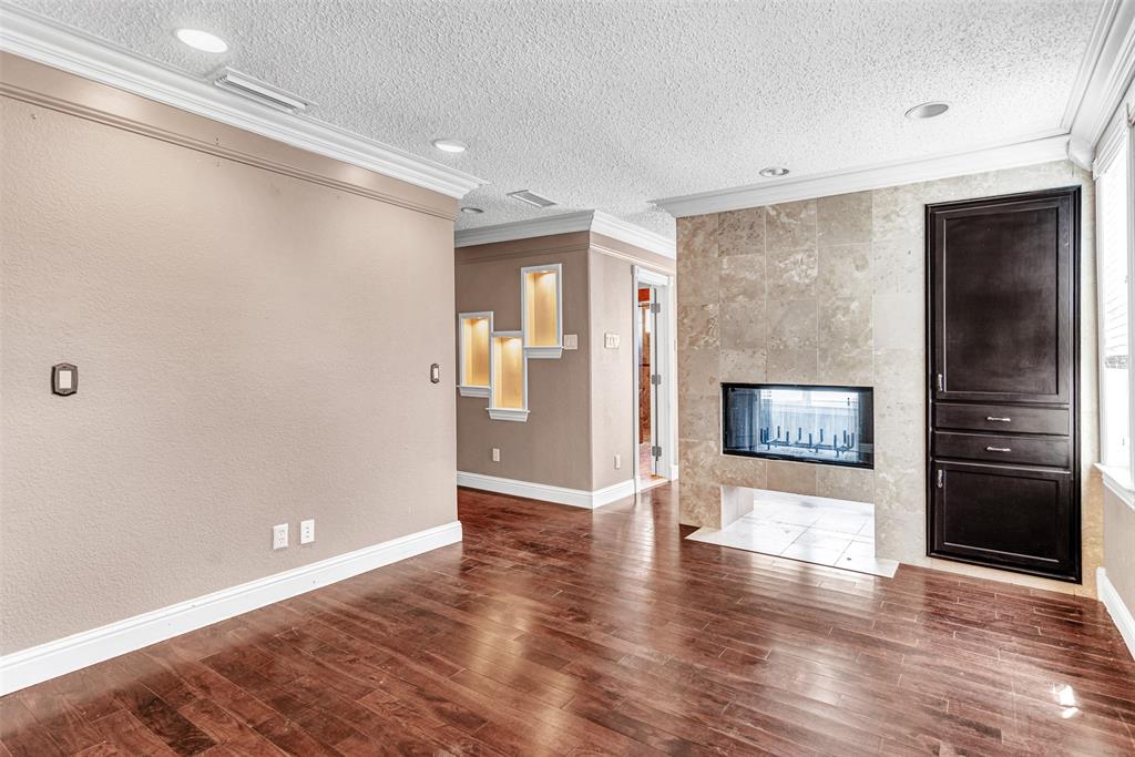 4704 Palos Verdes Drive