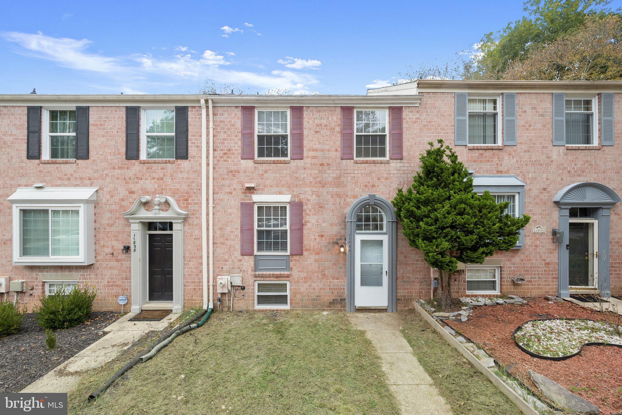 11836 New Country Lane
