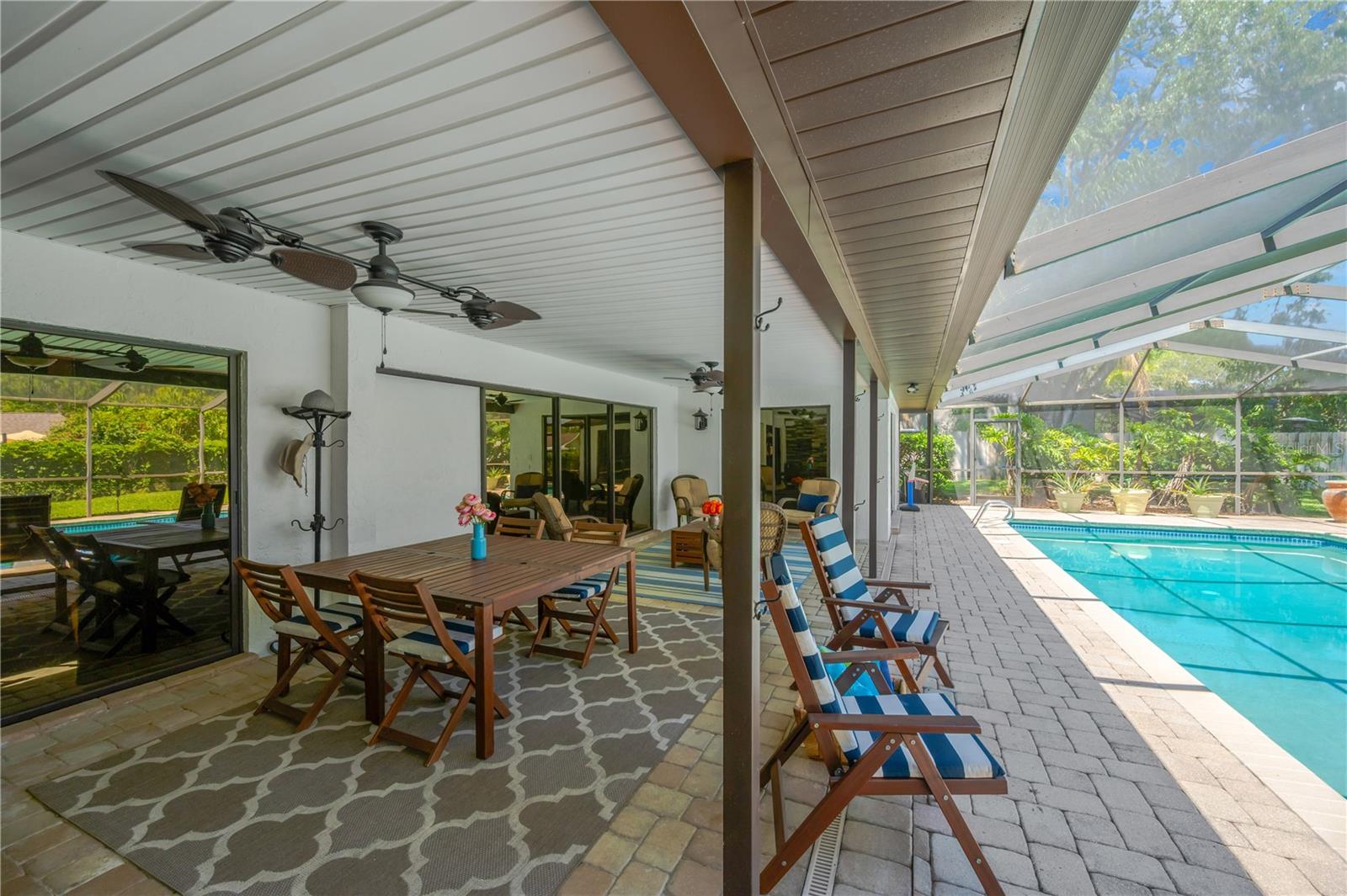 1007 Morfield Lane