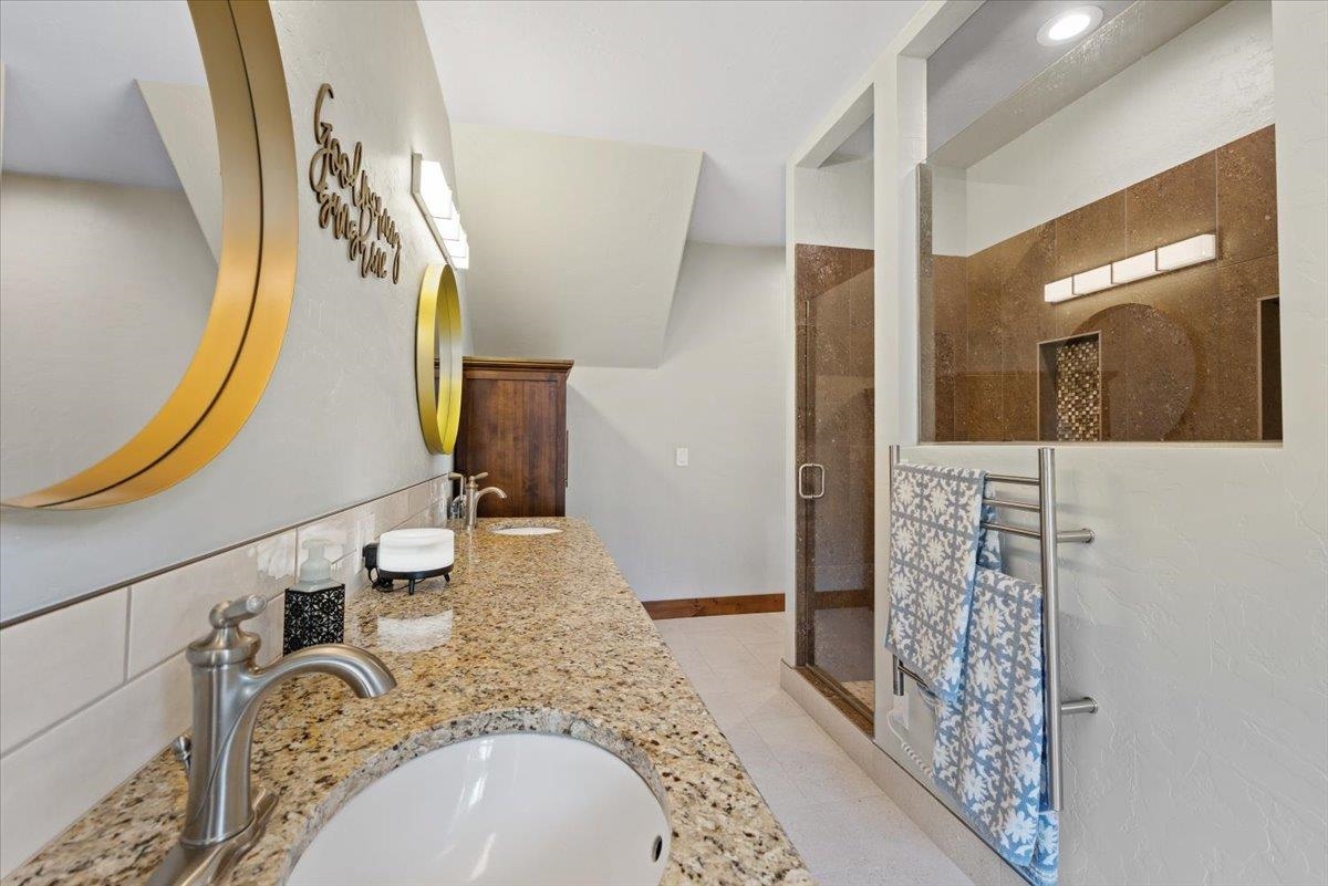 13106 E Copper River Ln