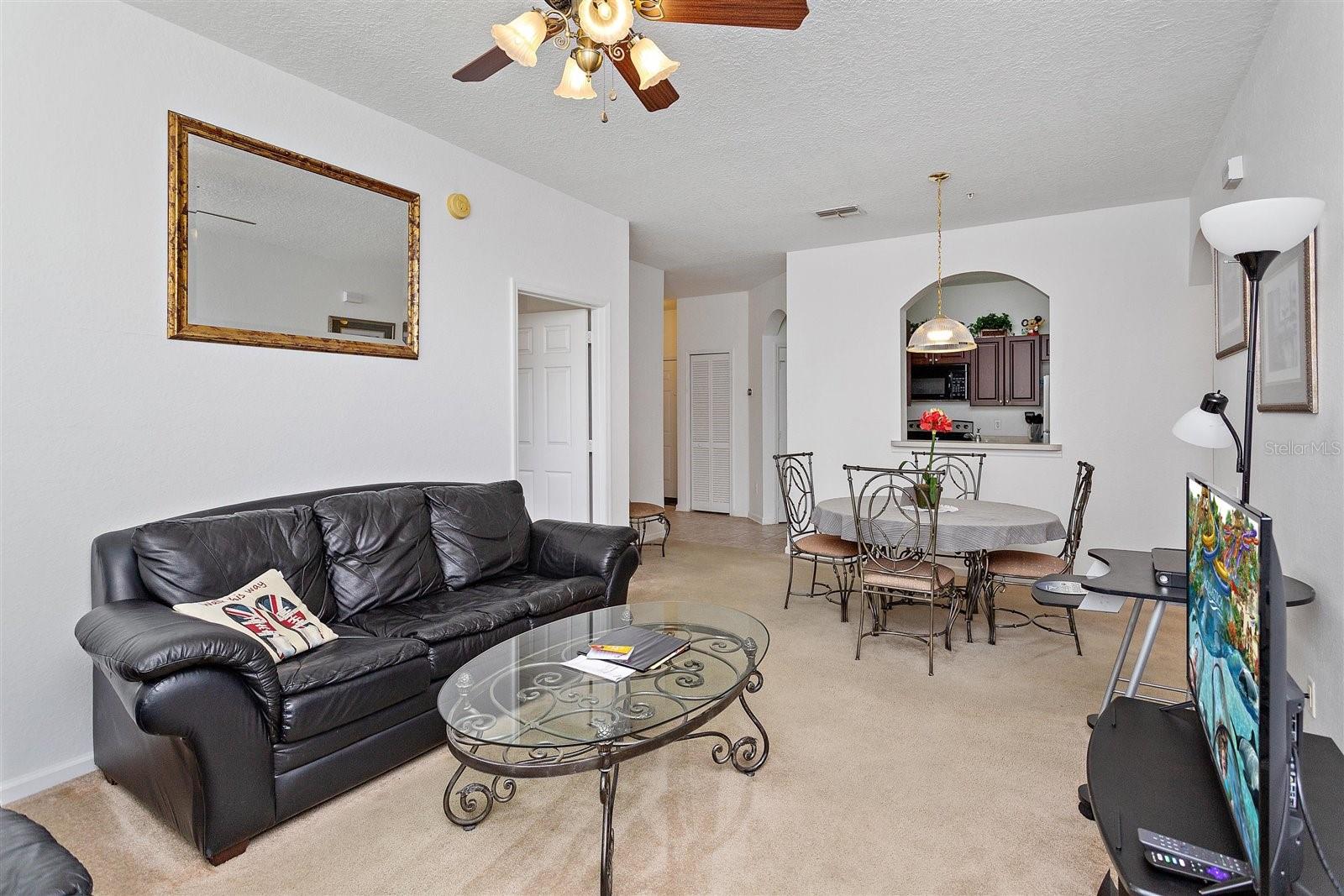 2307 Silver Palm Dr 202