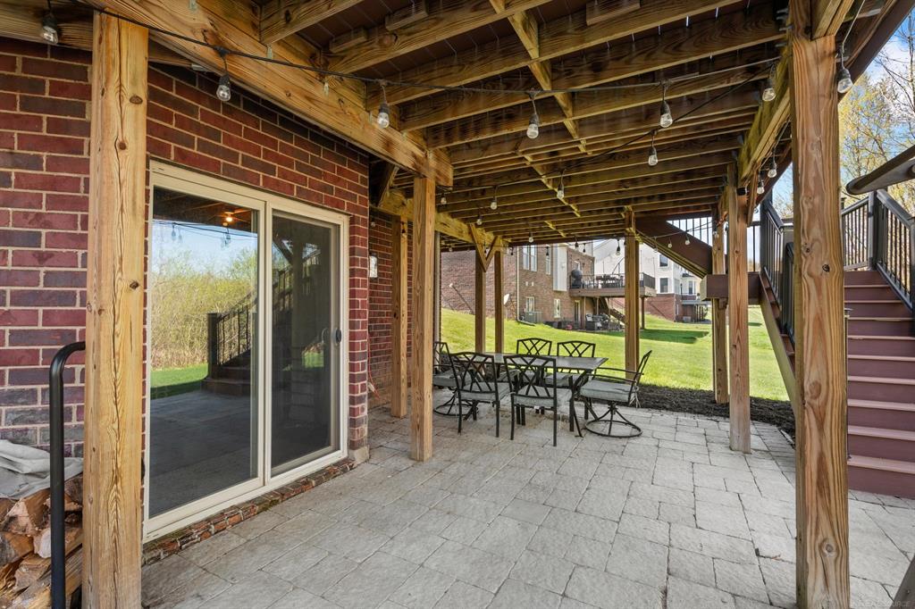 717 Dennison Court