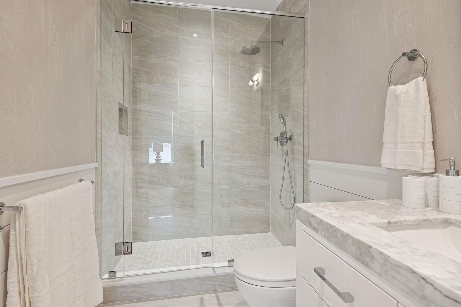 8 Magnolia Drive 2A
