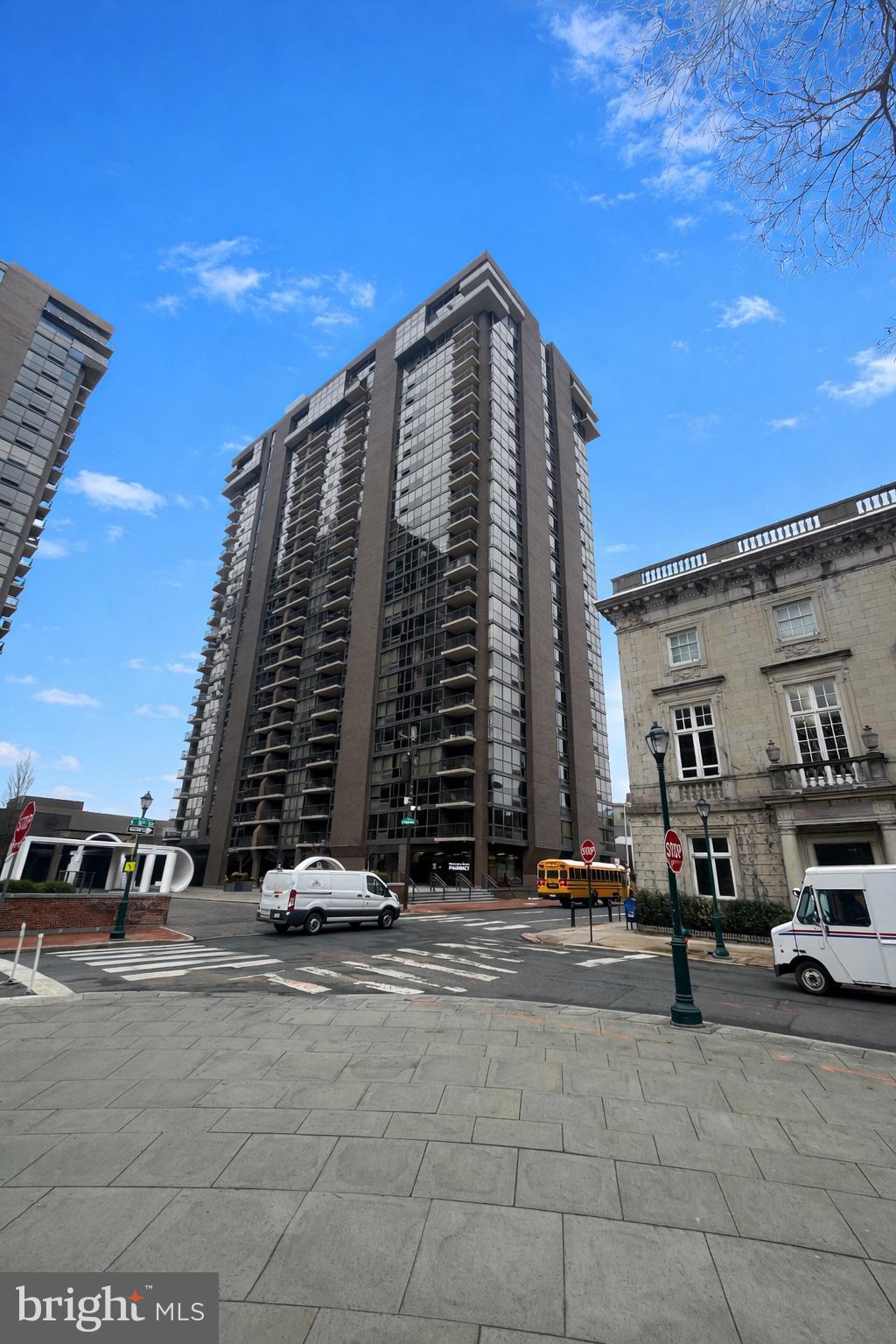 241 S 6th Street 912G