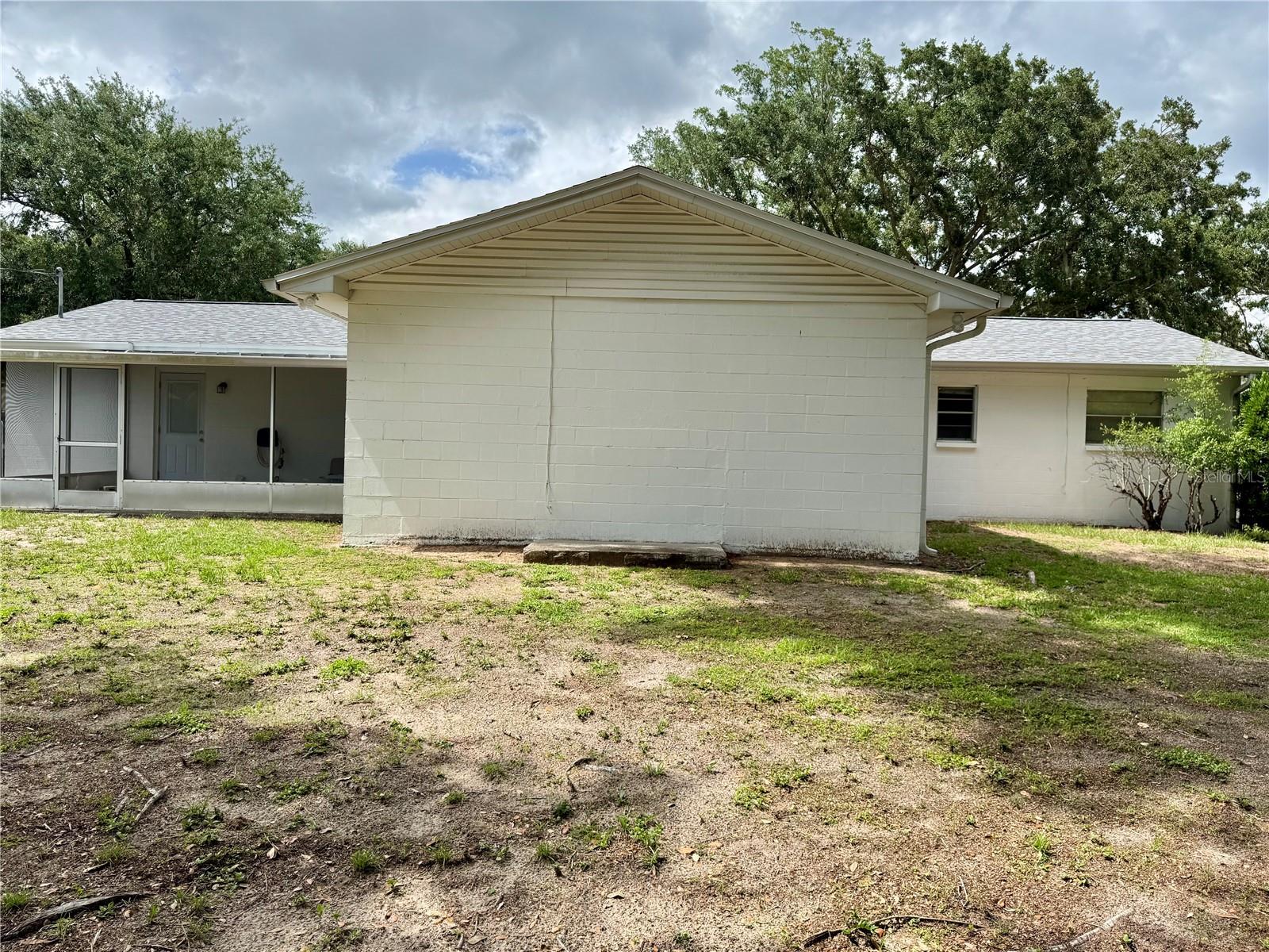827 Strawberry Lane