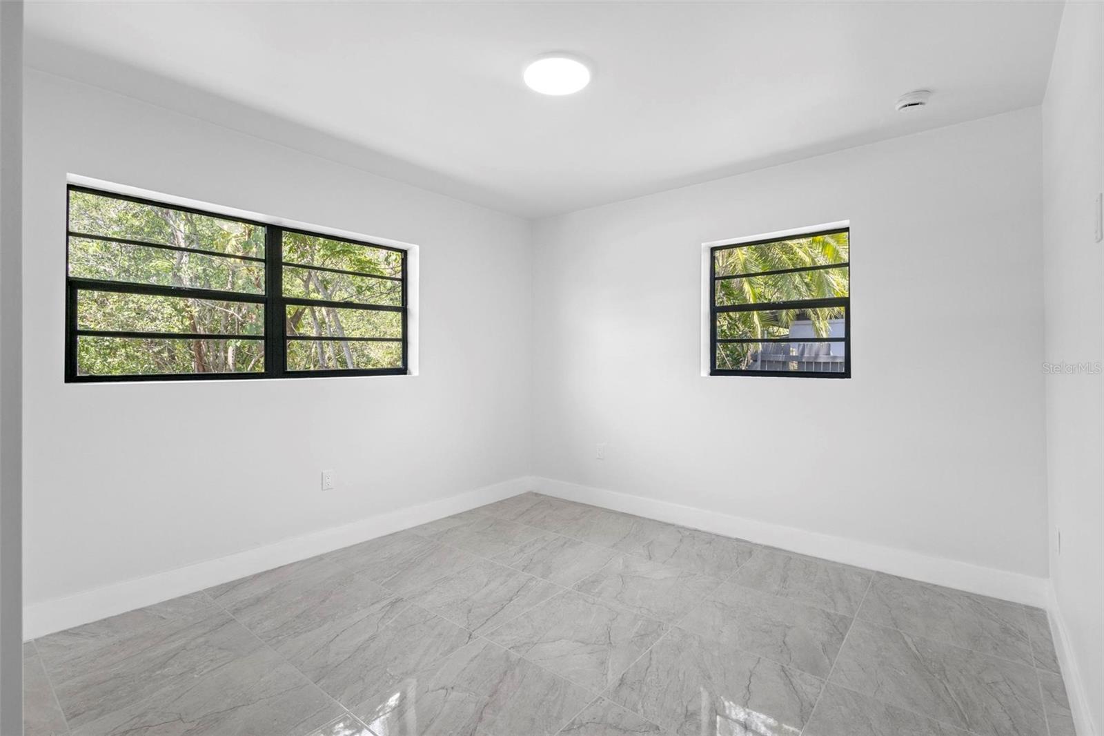 2675 Mimosa Lane