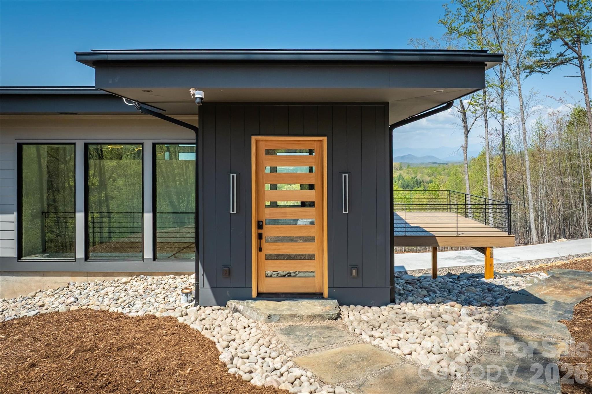 463 Summit Trail