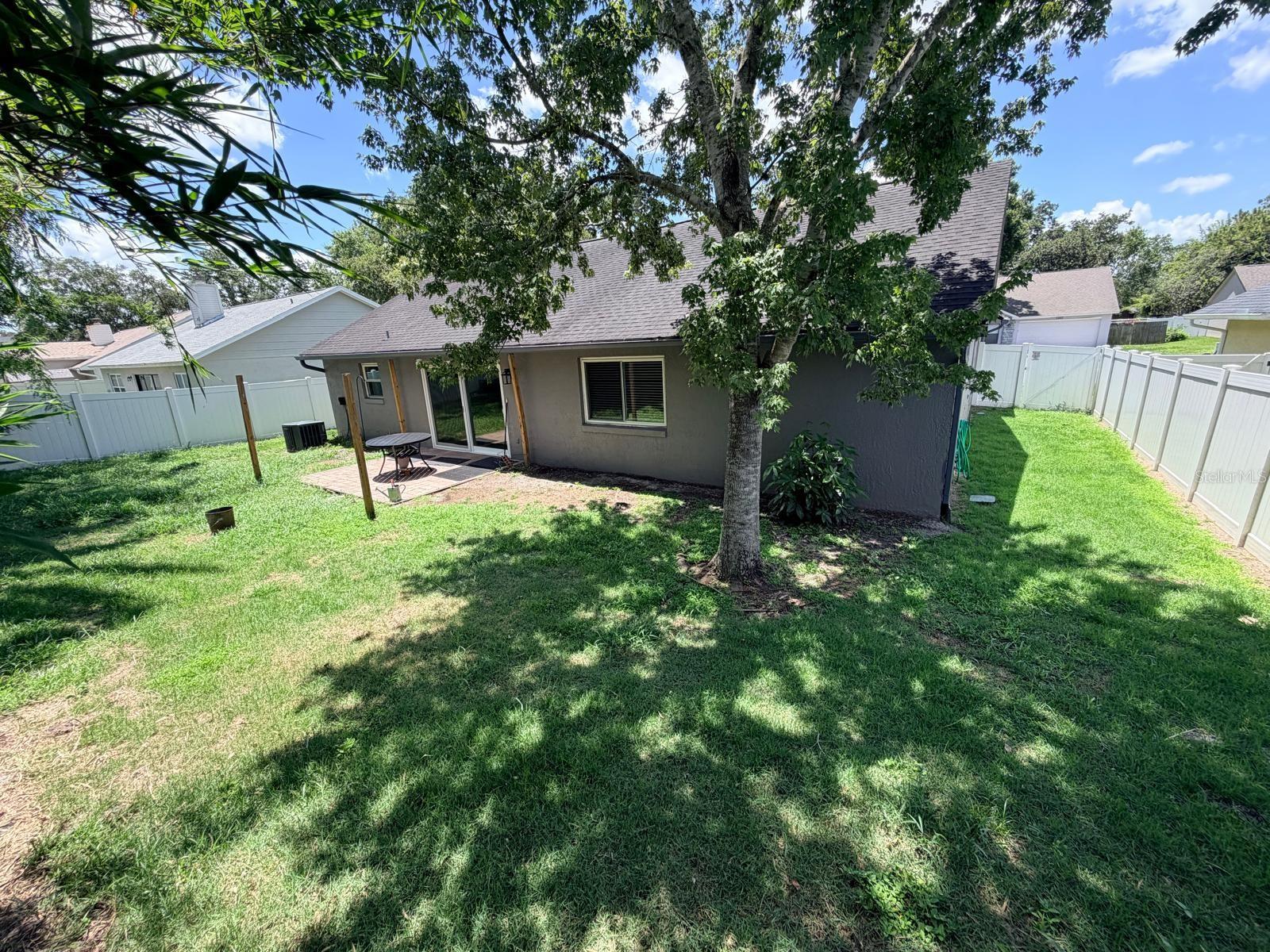 1083 Beckstrom Dr