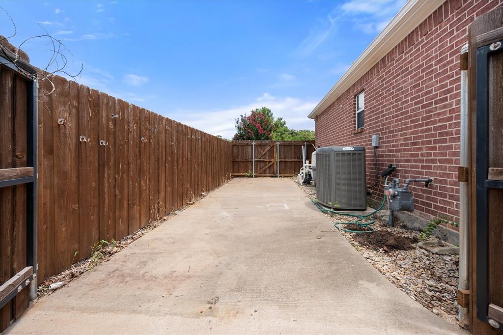 5505 Moorewood Drive