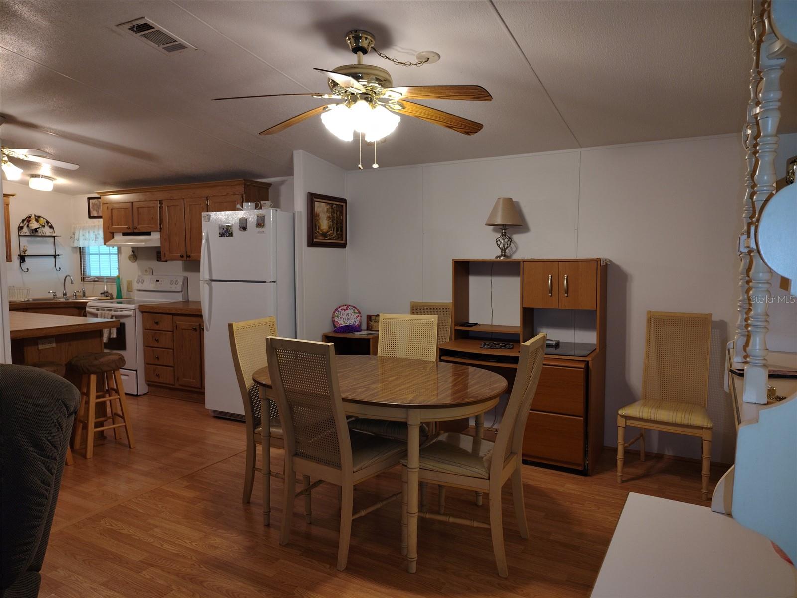 52 Outlet Drive