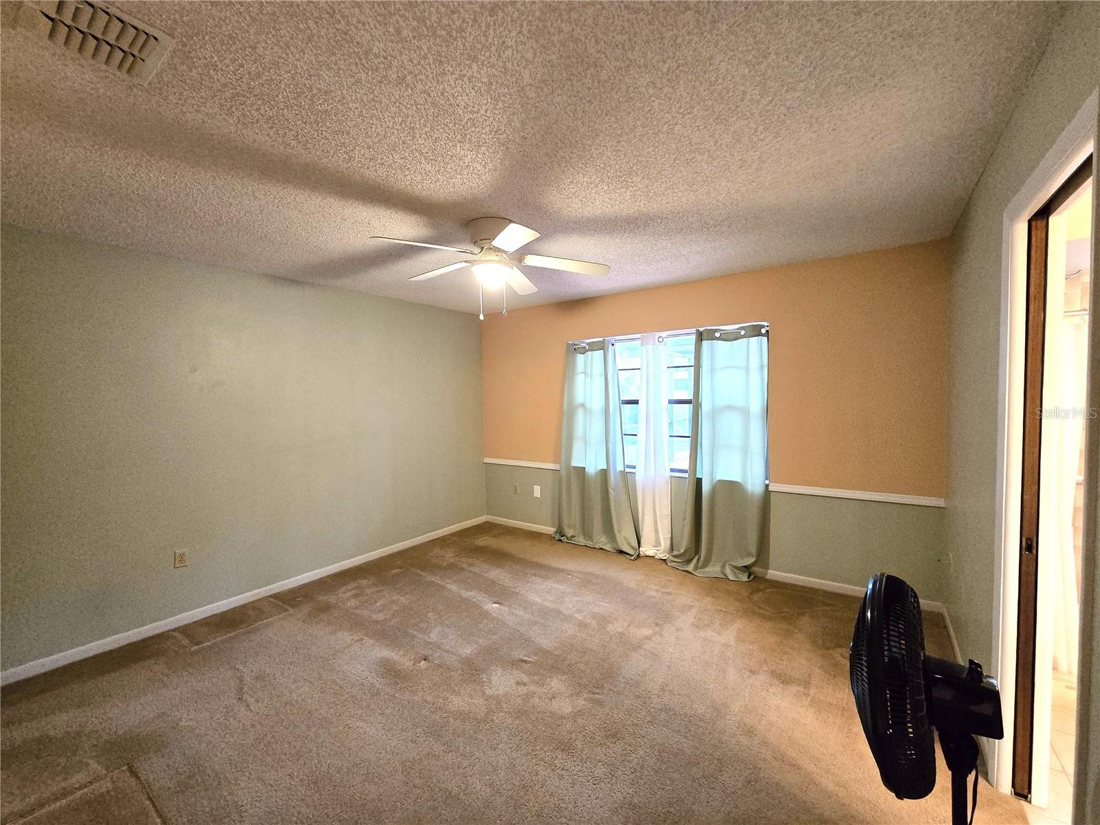 812 Sandalwood Drive