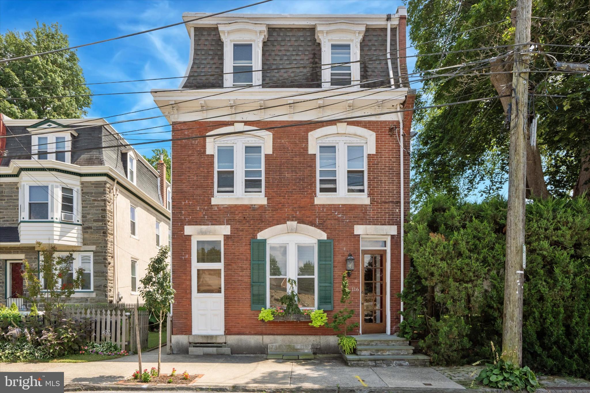 116 E Chestnut Hl Ave  