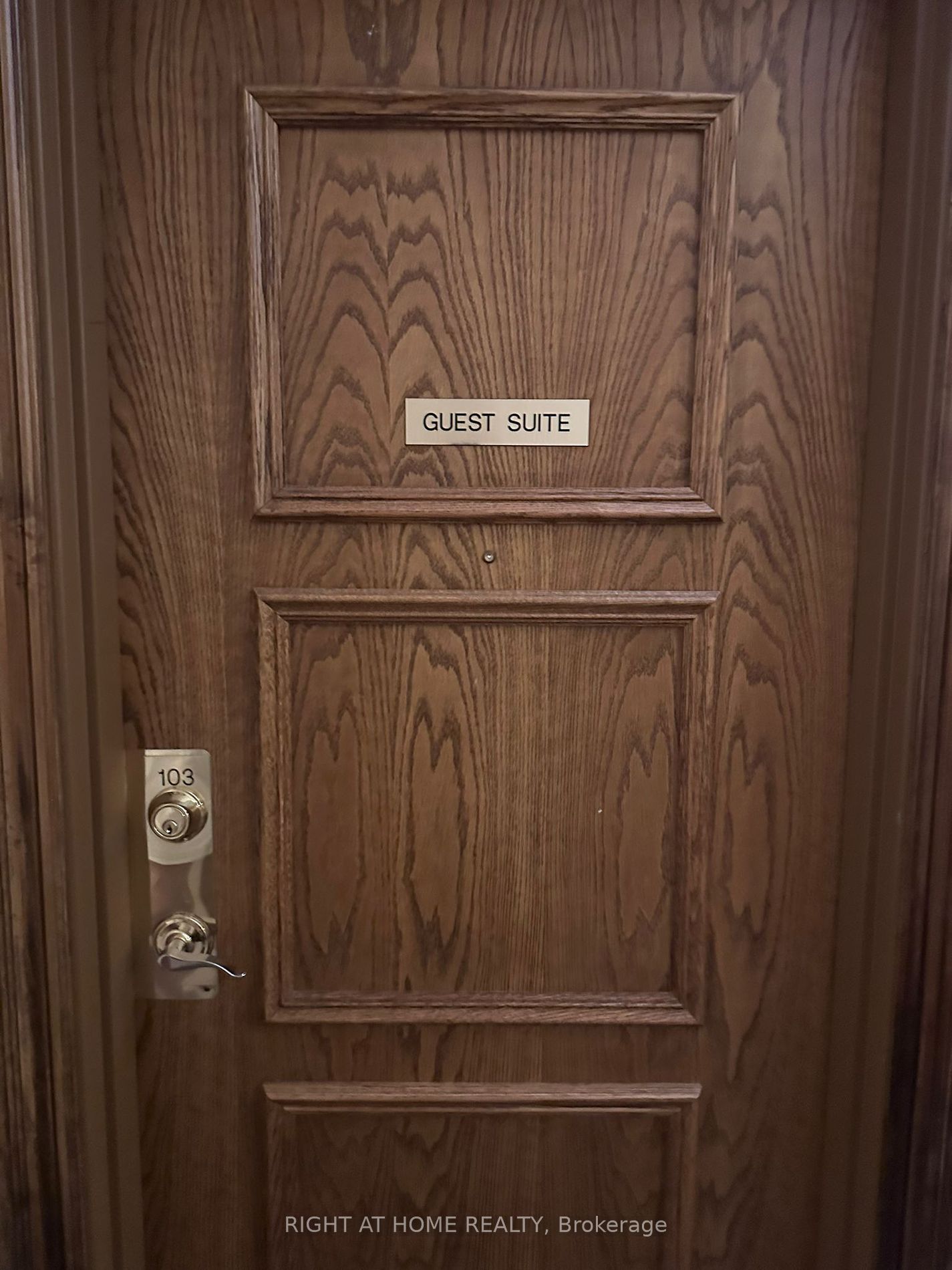 1700 E Eglinton Ave 609