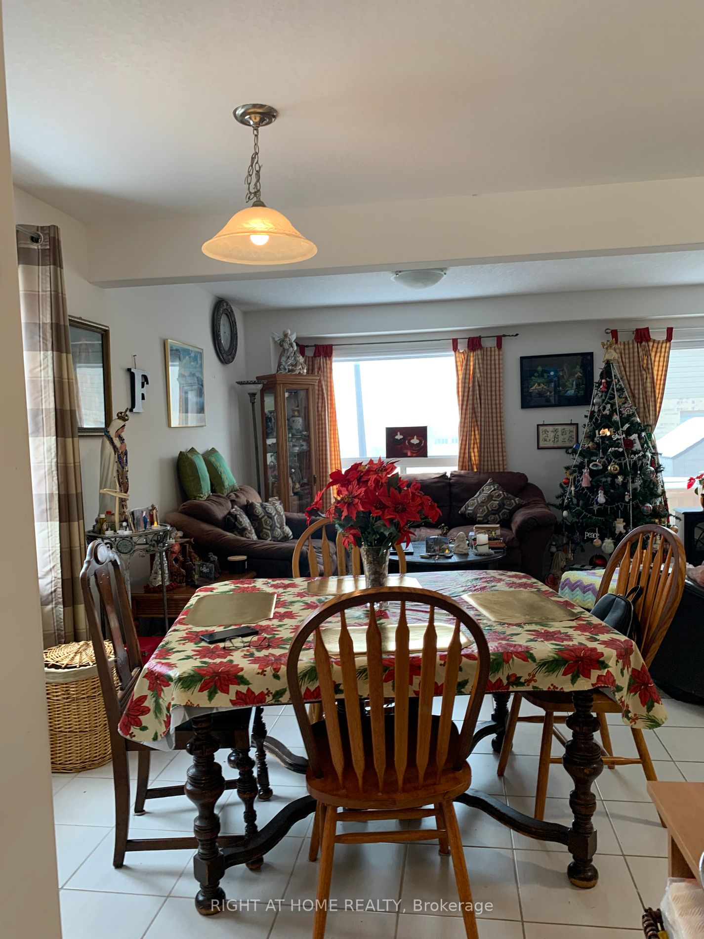 124 N Parkinson Cres 35